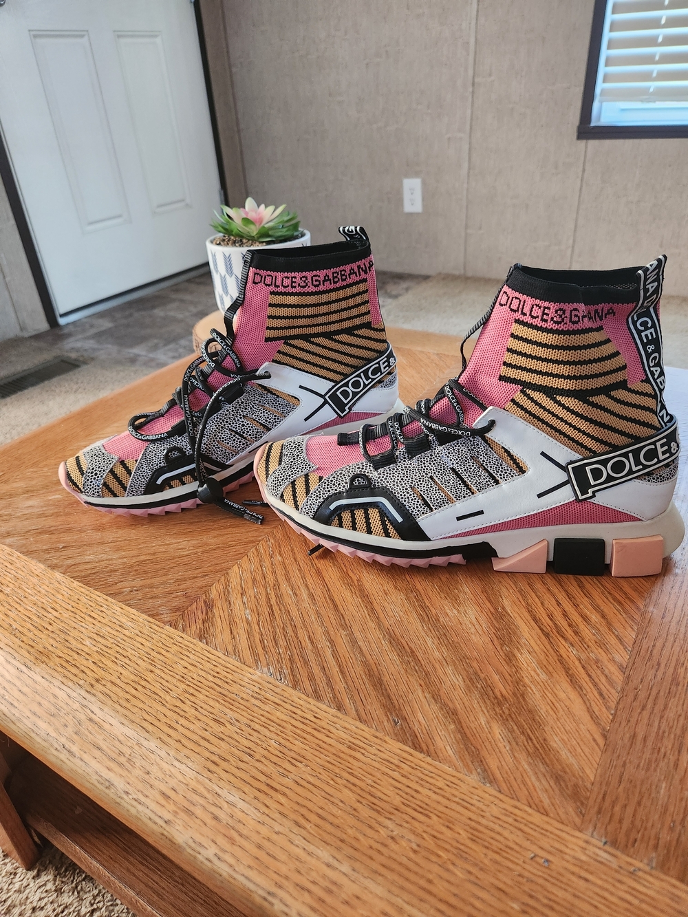 Dolce & Gabbana Pink Black White High-Top Knit Sneakers - Picture 2 of 4
